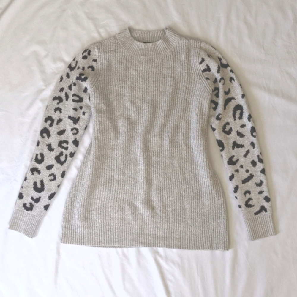 Pink Clover Leopard Print Sleeve Sweater